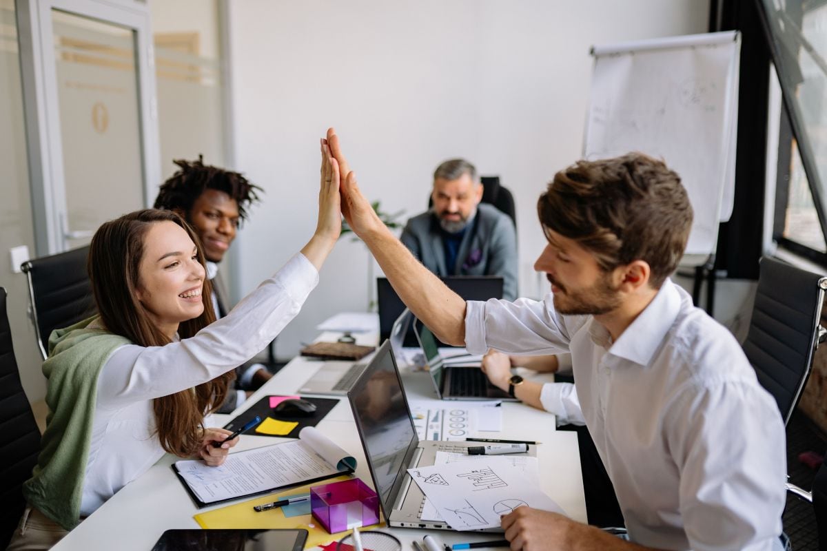 No todos logran crear vínculos en el trabajo y prefieren permanecer lejos. (Foto: Yan Krukau / Pexels)