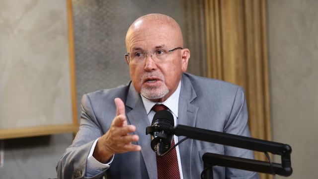 Carlos Bruce: “El votar blanco o viciado es decir que otros decidan por mí”
