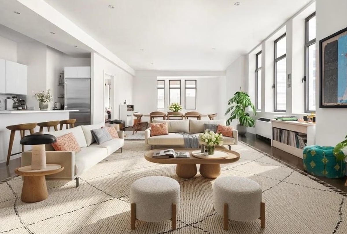Benny Blanco vendió su apartamento de soltero en Nueva York por 3,6 millones de dólares en medio de su compromiso con Selena Gómez. | Crédito: Realtor.com