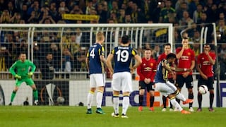 United: De Gea se quedó estático ante gran tiro libre de Lens