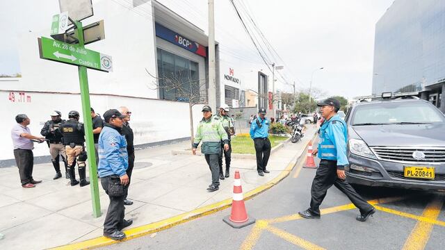 Asalto y sangre en Miraflores: policía resultó herido durante persecución a ‘marcas’