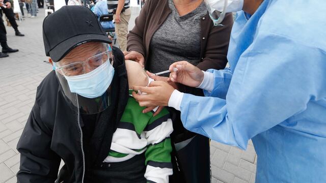 Lambayeque: vacunación de adultos mayores de 80 años inicia el lunes 26 de abril