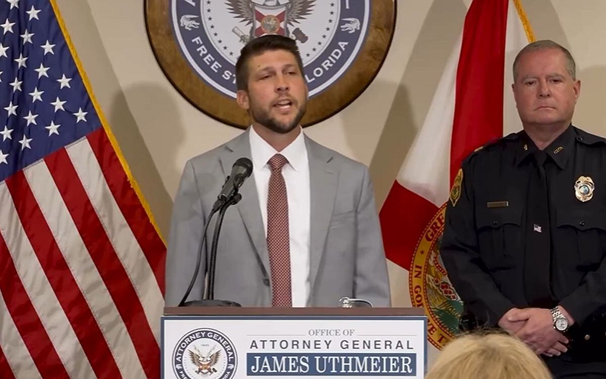Imagen de archivo del fiscal general del estado de Florida, James Uthmeier, durante una rueda de prensa en septiembre pasado | Foto: IG / agjamesuthmeier