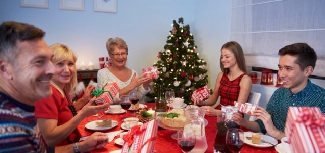 Ahorró más de $2000 en regalos de Navidad y comida para su familia: así lo logró
