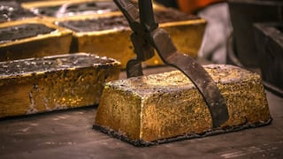 Conflicto entre Rusia y Ucrania gatilla tendencia alcista en precio del oro a futuro