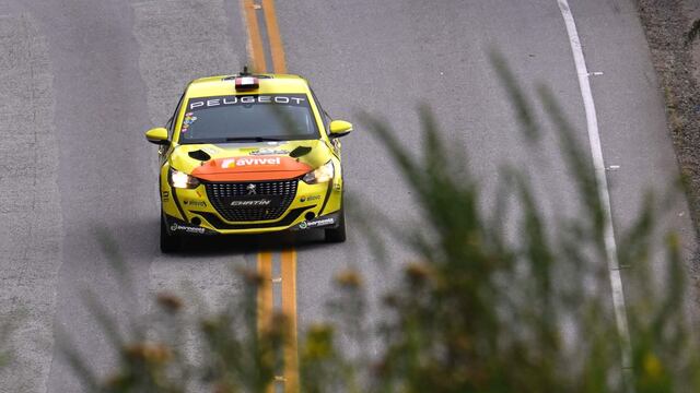 Raúl Velit corre en un Peugeot 208. Foto: Itea Sports
