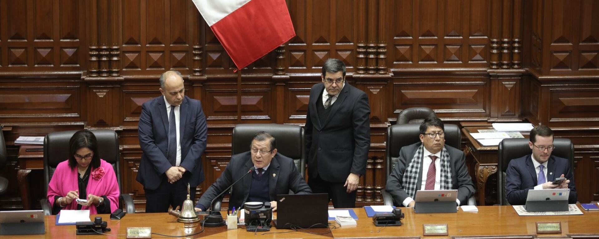 Comisión Permanente del Congreso tiene en agenda dictamen que restituye financiamiento de empresas a partidos