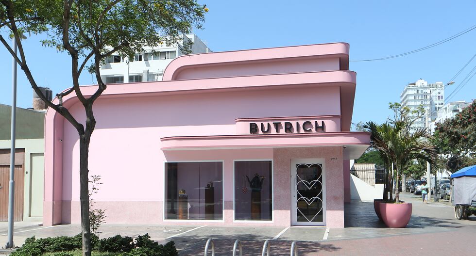 El local de la diseñadora Jessica Butrich (La Mar 997) luce un inconfundible color rosado en su exterior.