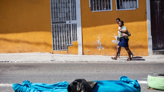 Haití: al menos siete muertos aparecen en las calles de Petion-ville, en Puerto Príncipe