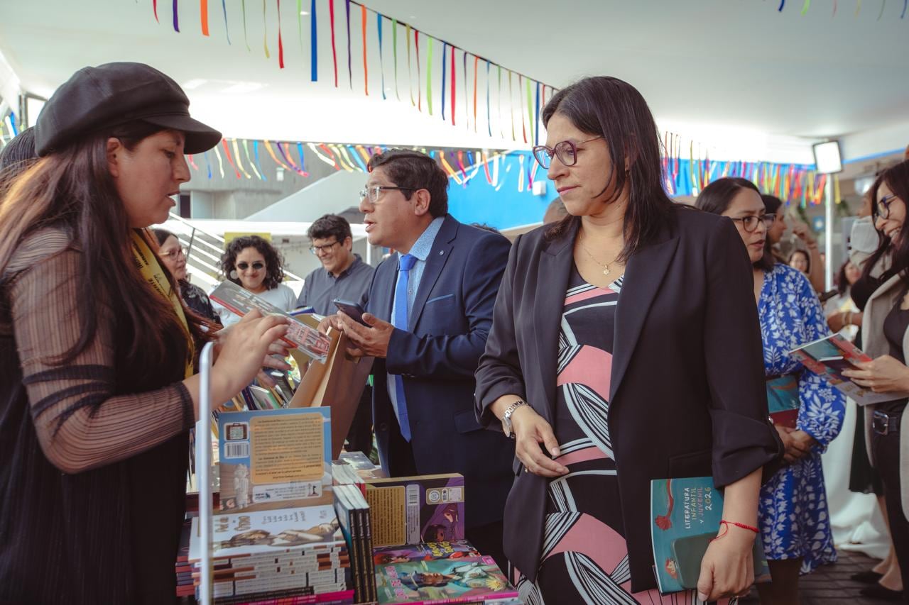 Durante cinco días, el anfiteatro de la Biblioteca Nacional del Perú se convierte en un espacio de circulación del libro independiente, con actividades gratuitas y precios accesibles para públicos de todas las edades. (Foto: Difusión)