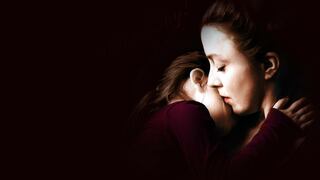 “Con un nido en la garganta”: Renato Cisneros comparte una reflexión a propósito del Día de la Madre