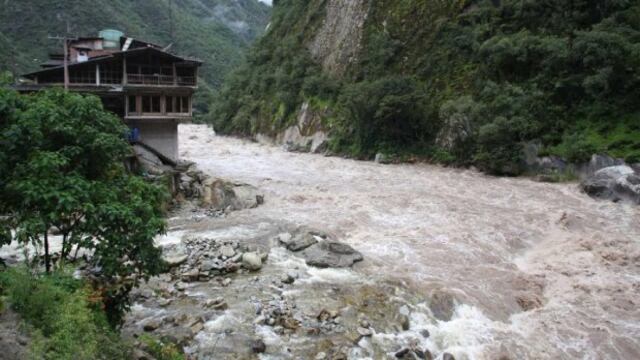 Cusco: equipo de rescate busca a turista que cayó al río Vilcanota