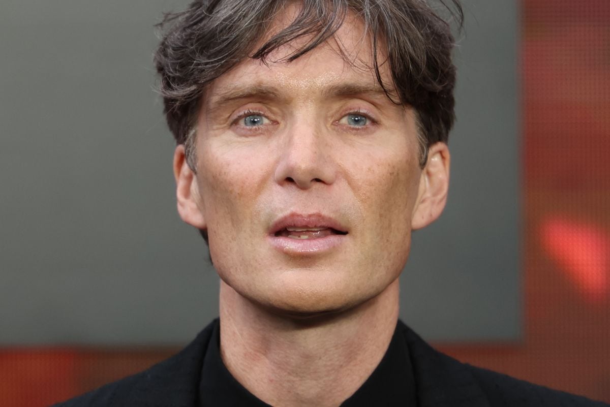 El actor irlandés Cillian Murphy posa en la alfombra roja a su llegada al estreno británico de "Oppenheimer" en el centro de Londres el 13 de julio de 2023 (Foto: Henry Nicholls / AFP)