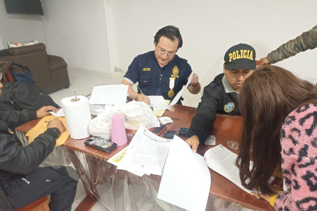 Fiscalía detiene a funcionarios acusados de integrar banda que gestionaba brevetes de manera ilícita