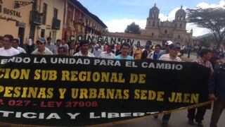 Dirigentes antimineros marchan por las calles de Cajamarca