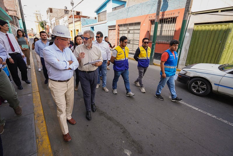 En marzo pasado, Salvador Rueda visitó el distrito de Surco para evaluar el plan de creación de una zona de tránsito calmado.