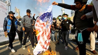 Banderas de EE.UU. son pisoteadas y quemadas en protesta en Bagdad | FOTOS