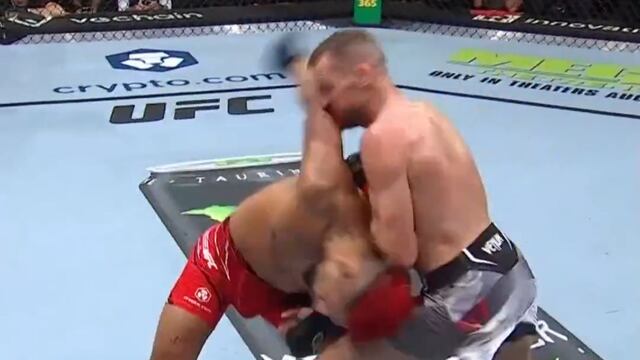 ¡Golpe letal! El codazo de Daniel Marcos ‘Soncora’ para la victoria en el UFC Londres 2023 | VIDEO