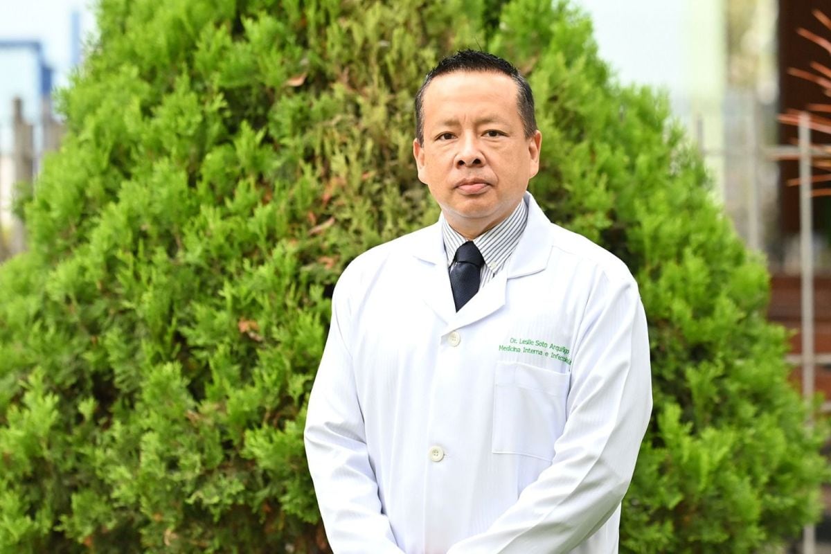 Médico infectólogo Leslie Soto.