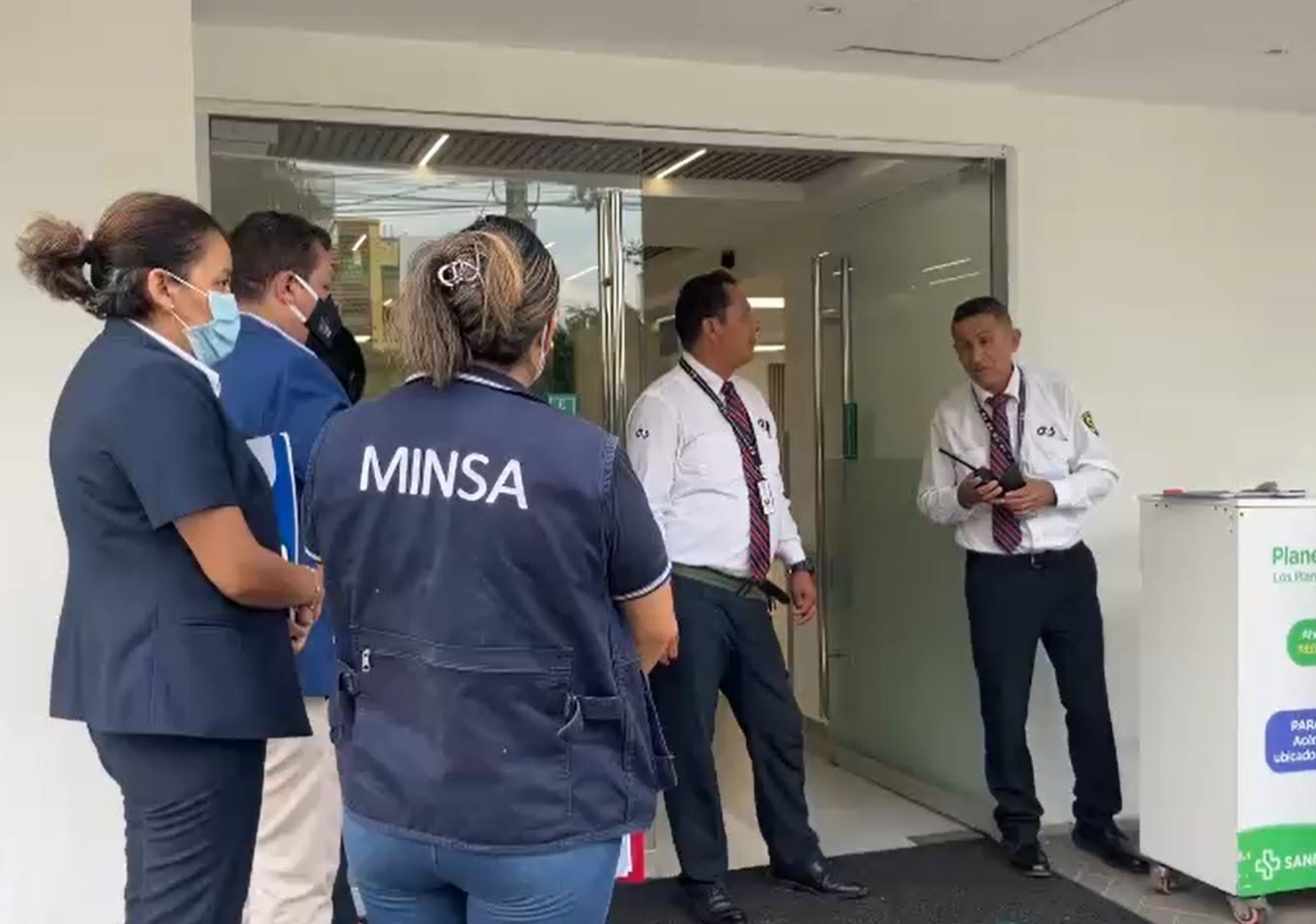 Autoridades intervienen clínica de Trujillo por muerte de dos pacientes. (Foto: Andina)