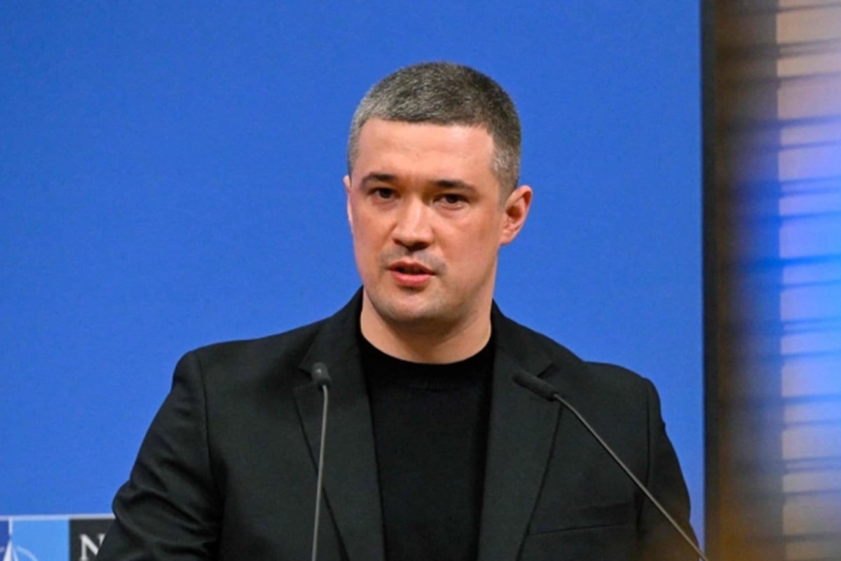 Destituido ministro de Defensa de Ucrania exige avanzar hacia elecciones en medio de la guerra con Rusia