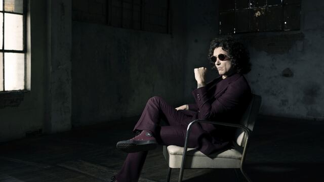 Enrique Bunbury retrasa la salida de su disco “Posible” por coronavirus