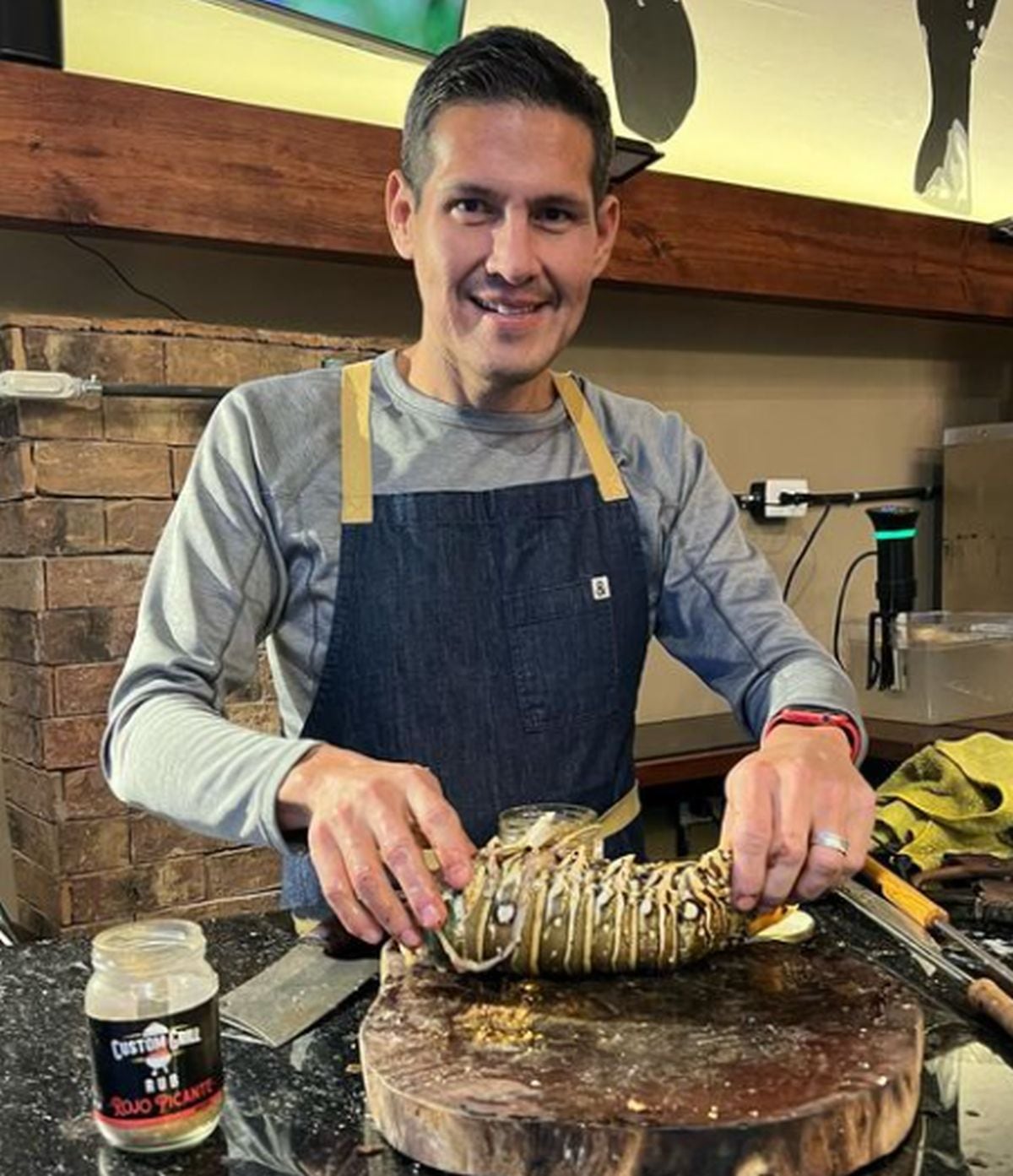 "La cocina es mi pasión", escribió en octubre de 2021 (Foto: Mario Olvera / Instagram)