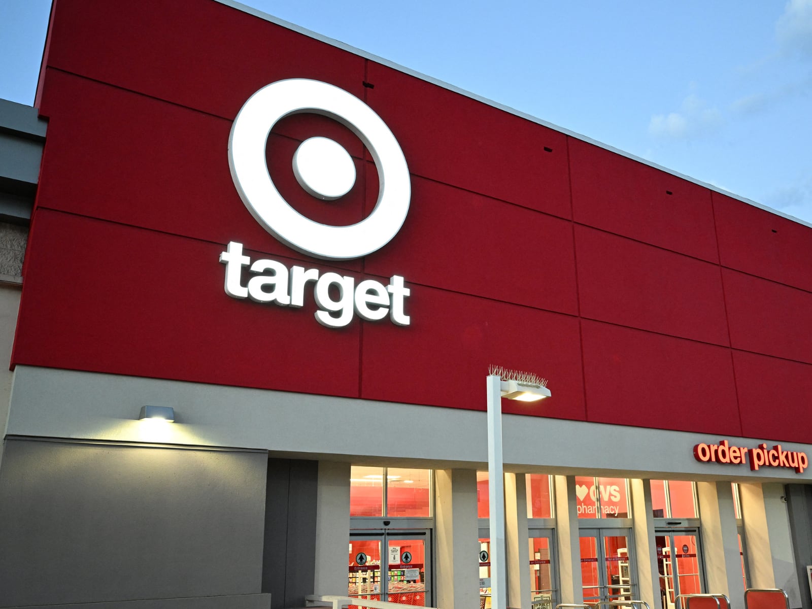 Target es una de las cadenas de tiendas más grandes de Estados Unidos. Conoce cómo será su horario durante el Día de Acción de Gracias (Foto: AFP)