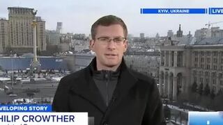 Un periodista sorprende al cubrir el conflicto entre Rusia y Ucrania en seis idiomas | VIDEO