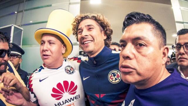 Hinchas del América dedicaron espectacular bienvenida al 'Memo' Ochoa | VIDEO