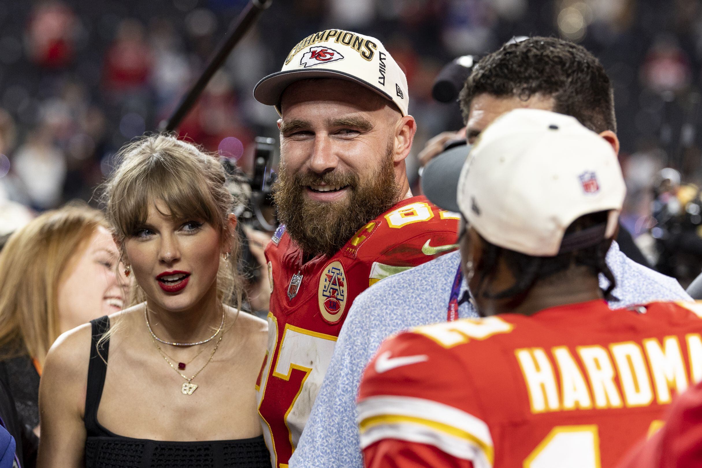Taylor Swift y Travis Kelce enfrentan derrotas que podrían cambiar el rumbo juntos. | Crédito: Michael Owens / Getty Images
