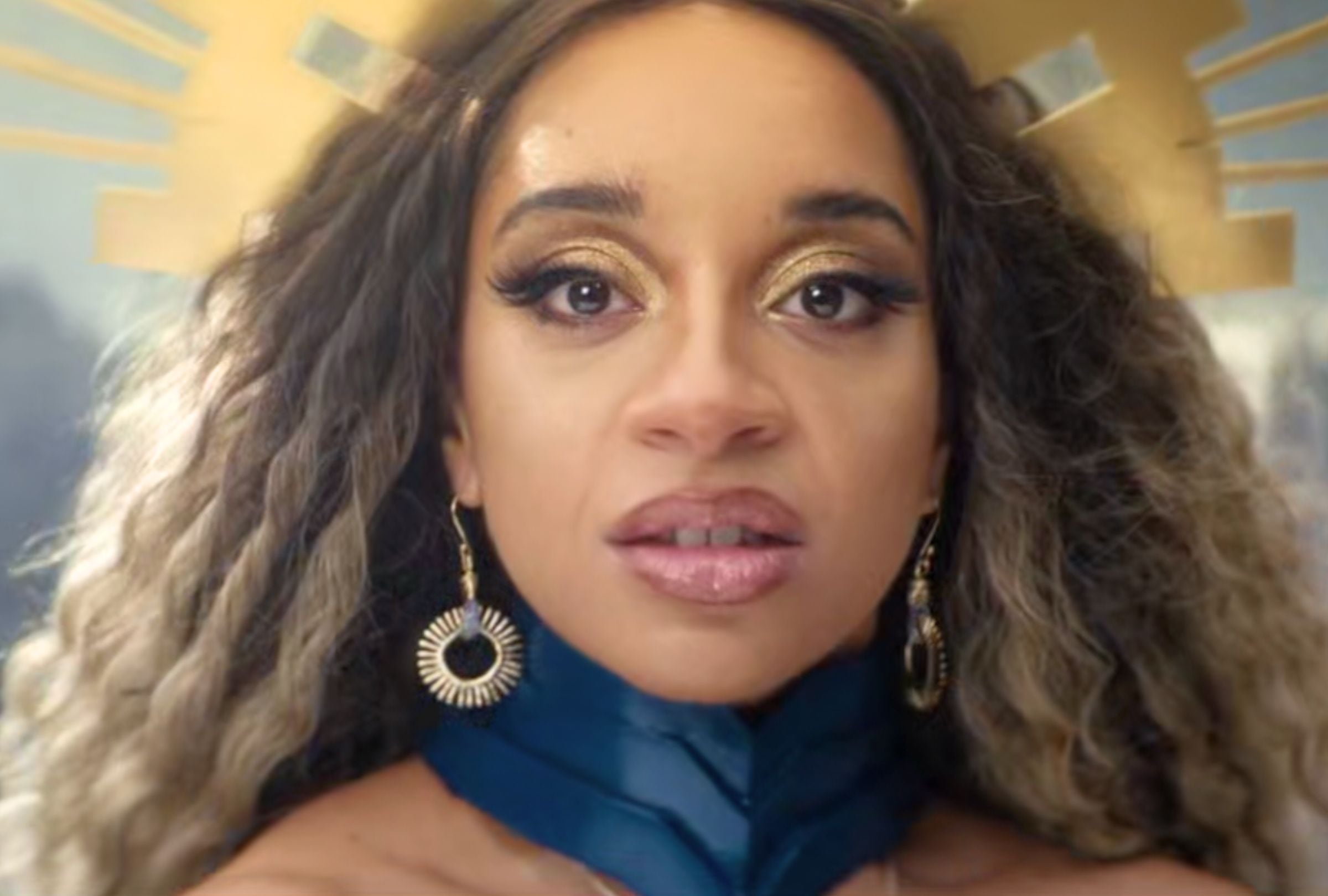 Siena Kelly como María en la última escena del episodio "Bête Noire" de la serie "Black Mirror" (Foto: Netflix)