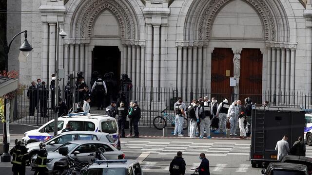 Francia en alerta máxima tras ataque con cuchillo en iglesia que dejó tres muertos en Niza | FOTOS