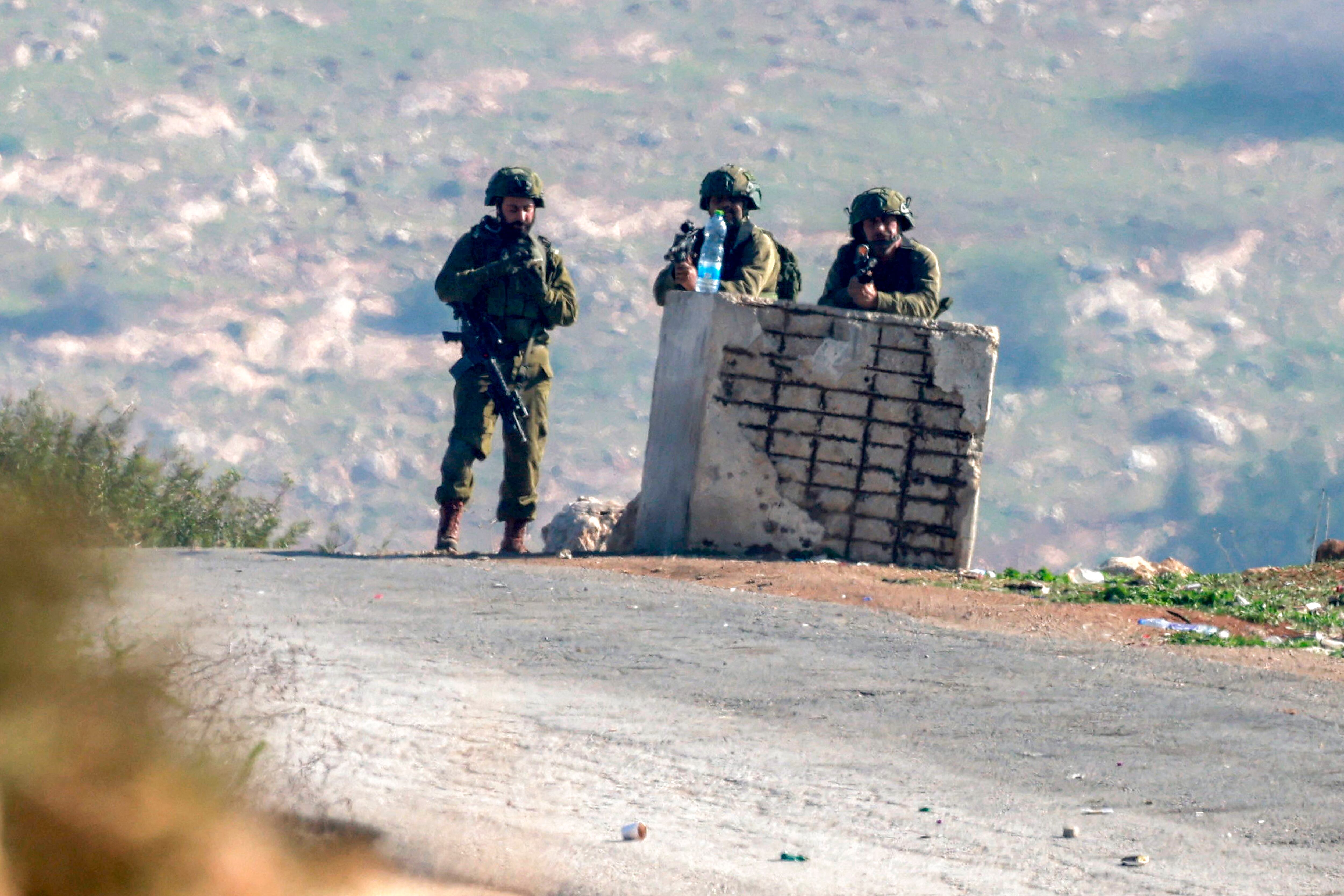 El ejército israelí dijo el 4 de febrero que sus tropas mataron a un agresor que disparó contra soldados en el puesto militar al este de la ciudad de Yenín, en Cisjordania ocupada. (Foto de Jaafar ASHTIYEH / AFP)