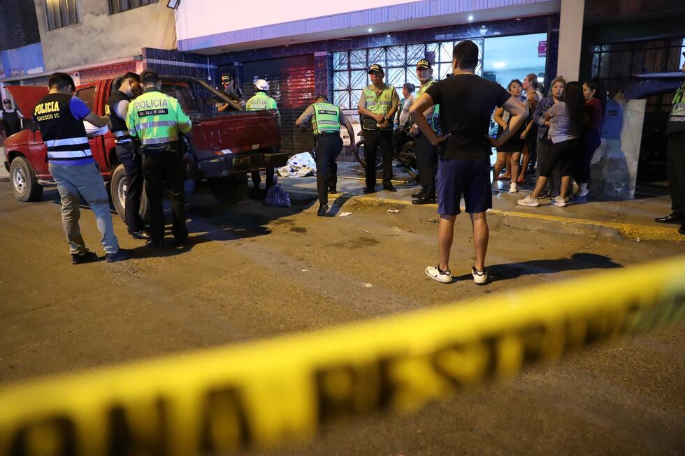 San Juan de Lurigancho: balacera en la Av. Chimú deja una víctima fatal y dos heridos. (Foto: Julio Reaño /@photo.gec)