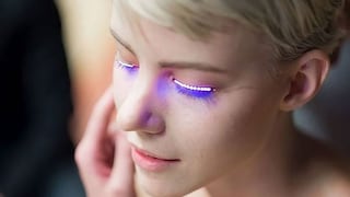 [BBC] Pestañas LED, una moda juvenil que pone en riesgo los ojos