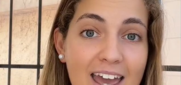 Es azafata de superyates de lujo y reveló las cosas ‘más locas’ que ultra-ricos le han pedido