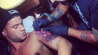 Yaco Eskenazi se tatuó imagen de su hijo Liam en el brazo