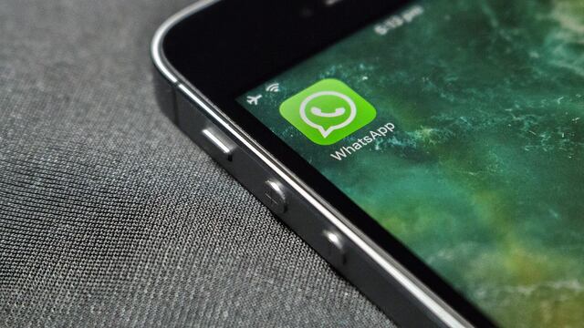 El falso 'WhatsApp' que puede espiar todo lo que realizas en tu celular