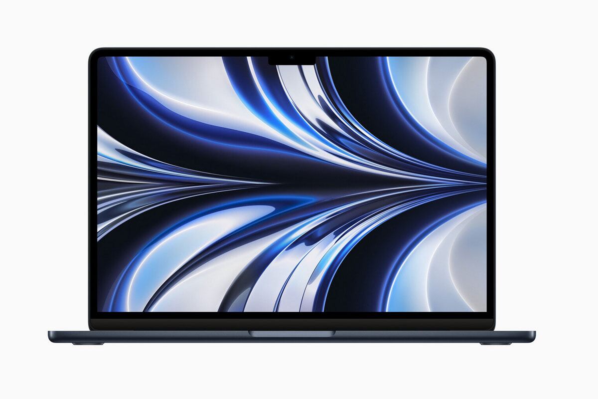 Apple ya estaría desarrollando su primer MacBook plegable. (Foto: Apple)