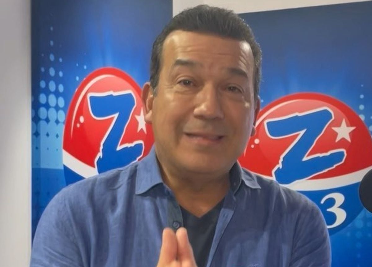 El periodista dando a conocer en sus redes sociales lo que acontece (Foto: Mario Andrés Moreno / Instagram)