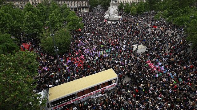 Francia: decenas de miles de personas se manifiestan contra la extrema derecha