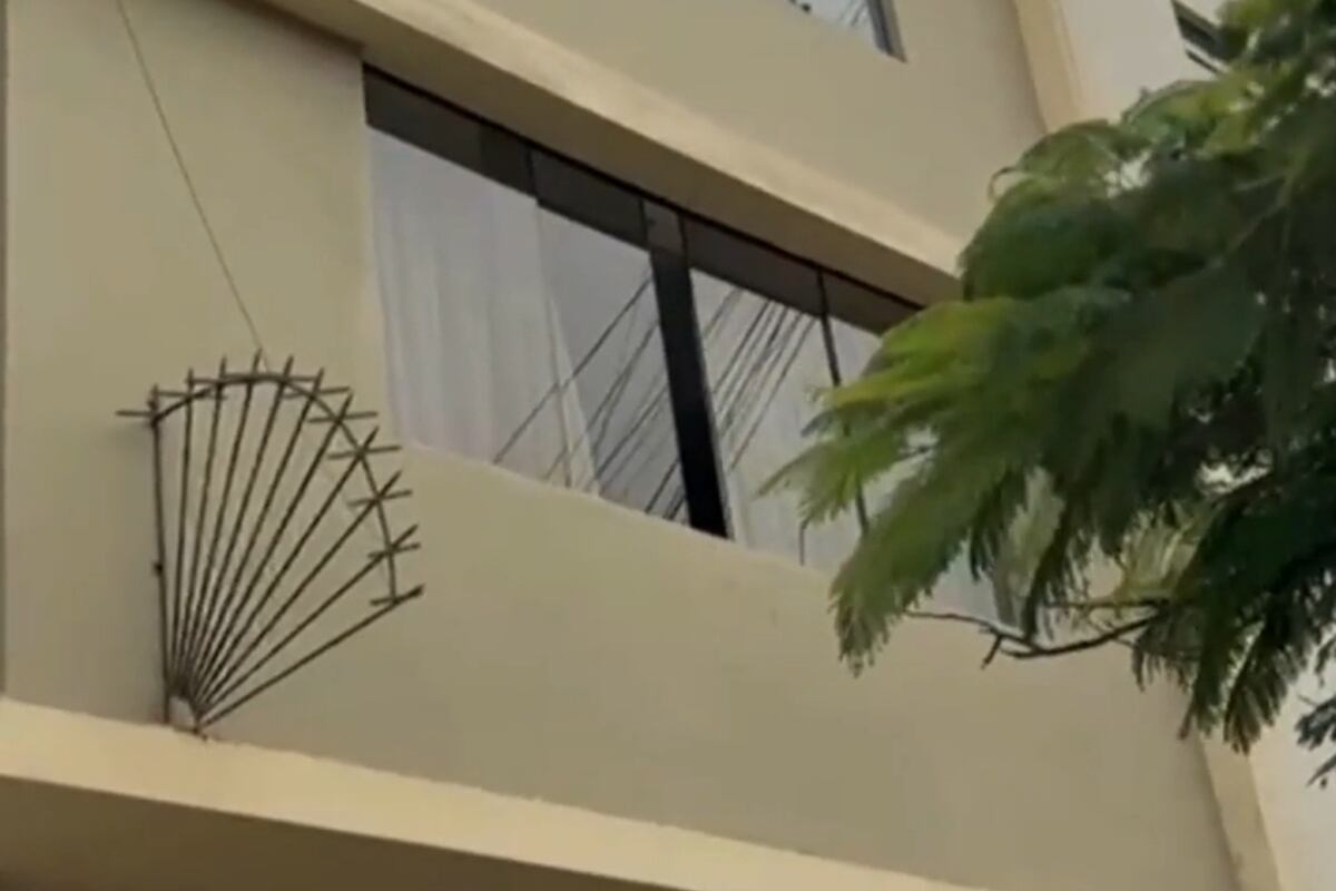 Familiares de Gianluca Lapadula exigen más presencia policial ante constantes robos y merodeos nocturnos en la zona. (Foto: Captura/YT/RPP)