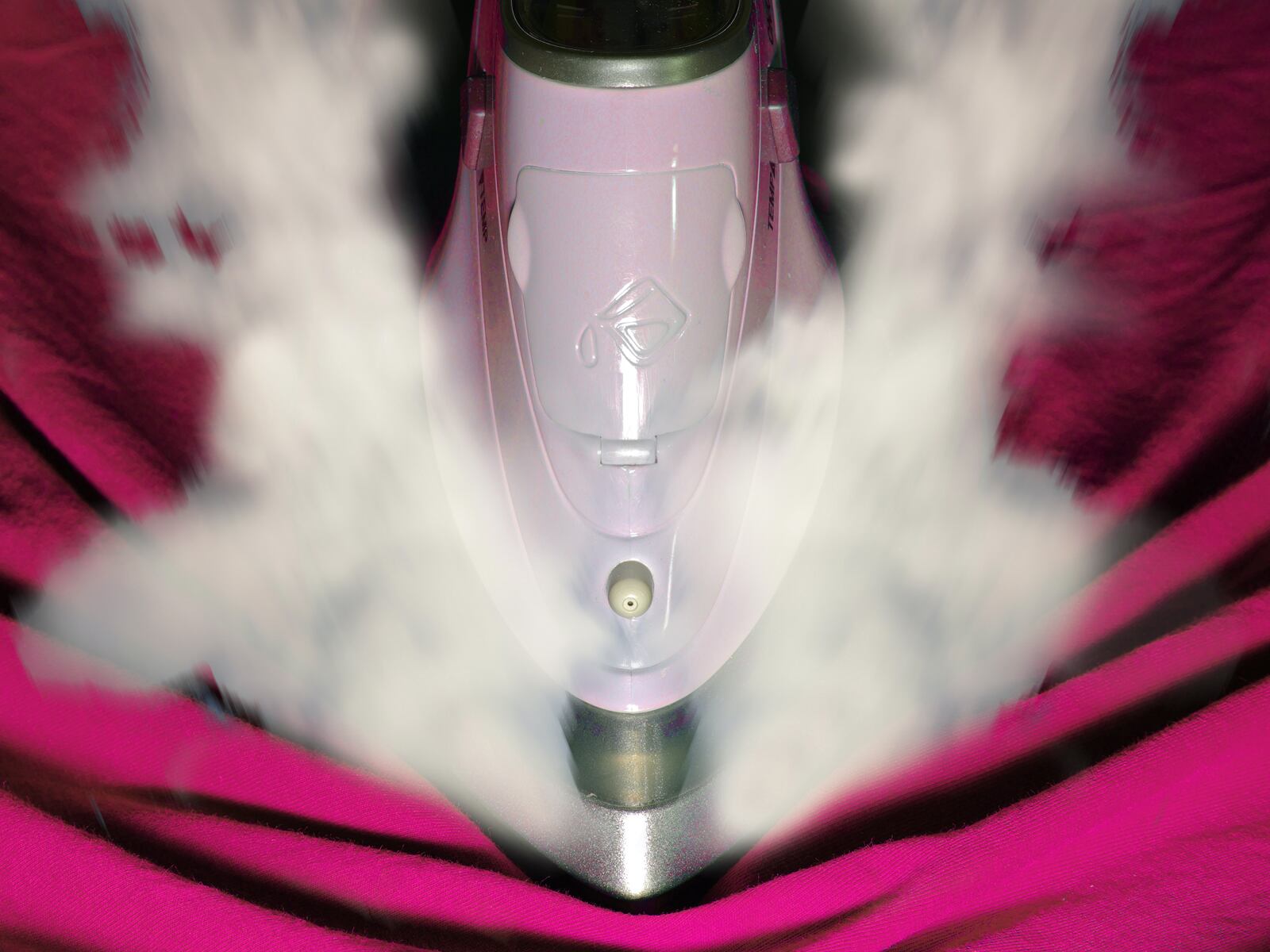 TRUCOS CASEROS | Con este método tu plancha quedará como nueva. (Foto: Immo Wegmann de Unsplash)