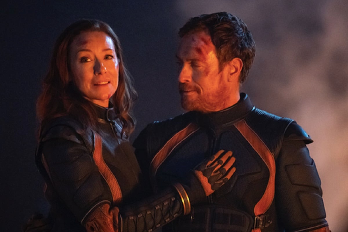 Molly Parker y Toby Stephens como Maureen y John Robinson en la tercera temporada de "Perdidos en el espacio" (Foto: Netflix)