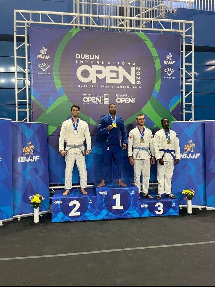 El podio de su categoría. Joaquín en el segundo lugar.