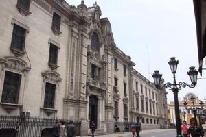 Ejecutivo presenta proyecto de pedido de facultades al Congreso