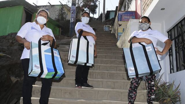 Guardianas del medio ambiente: las mujeres del Rímac que dan otra oportunidad a los banners publicitarios