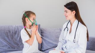 Neumonía en niños y bebés: síntomas y tratamiento de esta enfermedad respiratoria