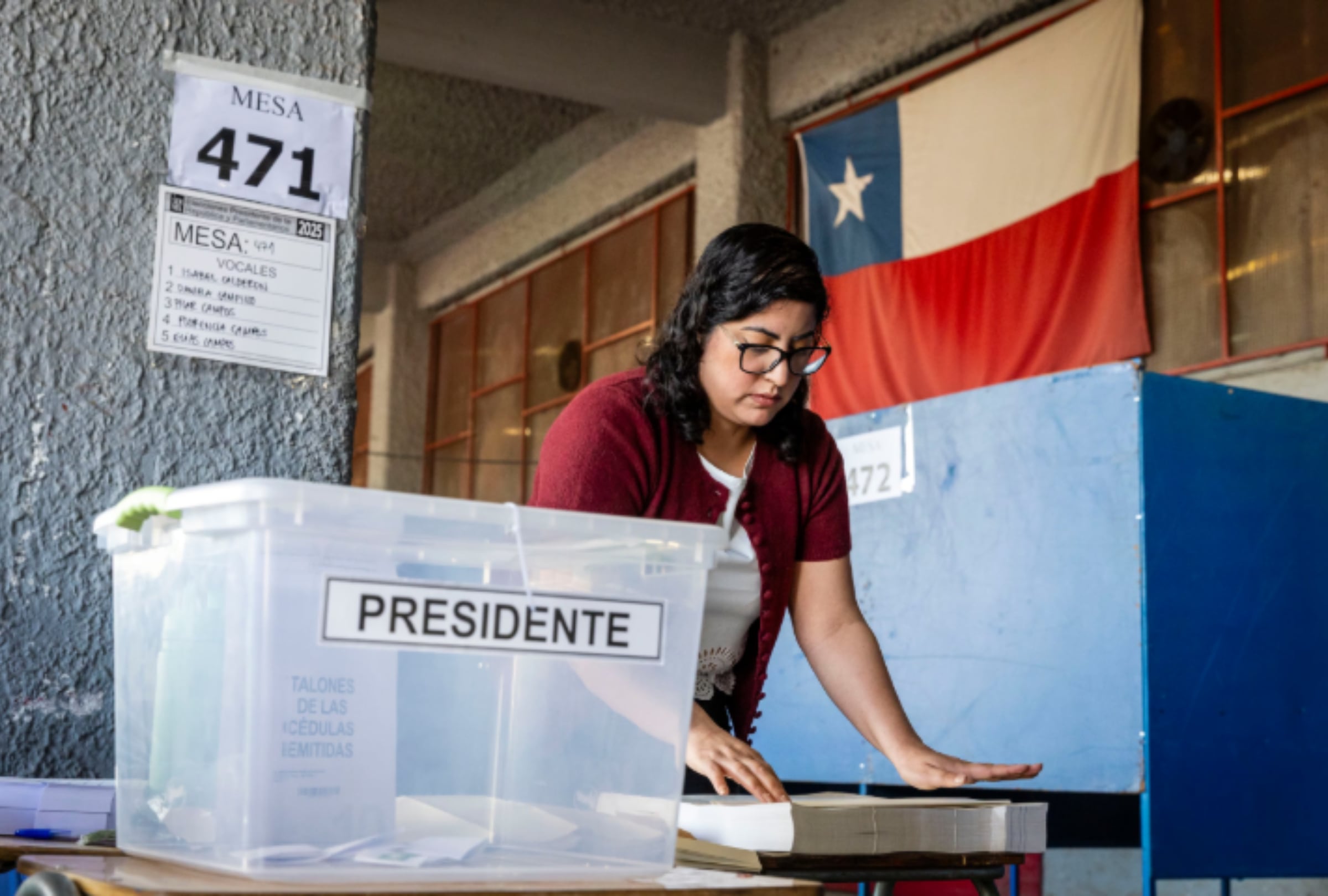 Los chilenos residentes en el exterior y que sean parte del padrón electoral también pueden votar en sus respectivos países (Foto: AFP)